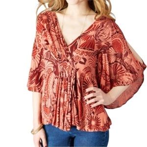 Floral Print V-Neck Blouse